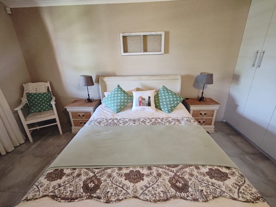 6 Bedroom Property for Sale in Long Acres Country Estate Western Cape